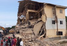 نائیجیریا میں سکول کی عمارت زمین بوس، 22 ہلاک، درجنوں ملبے تلے دب گئے