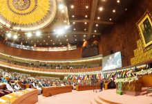 آئی جی گرفتار، اراکین قومی اسمبلی کو پارلیمنٹ پیش کرنیکا حکم